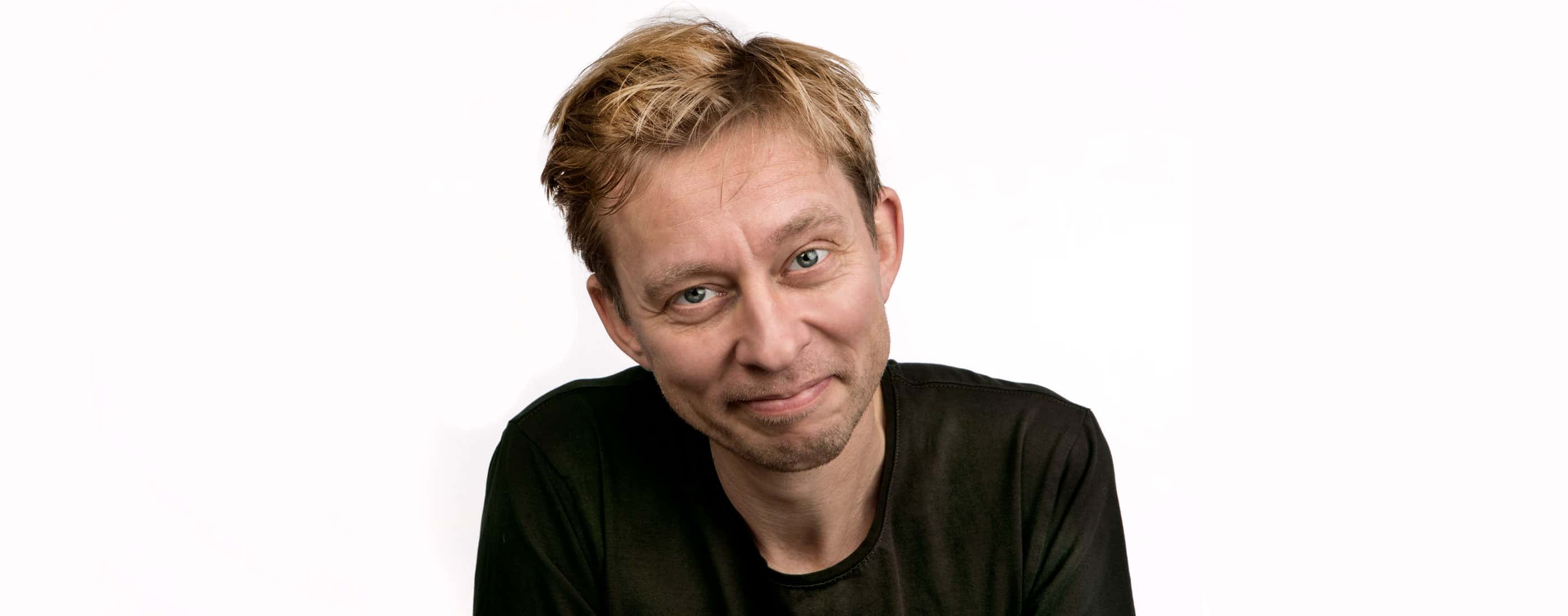 Book Brian Lykke > Unik & sjov karakter Officiel booking Tajmer